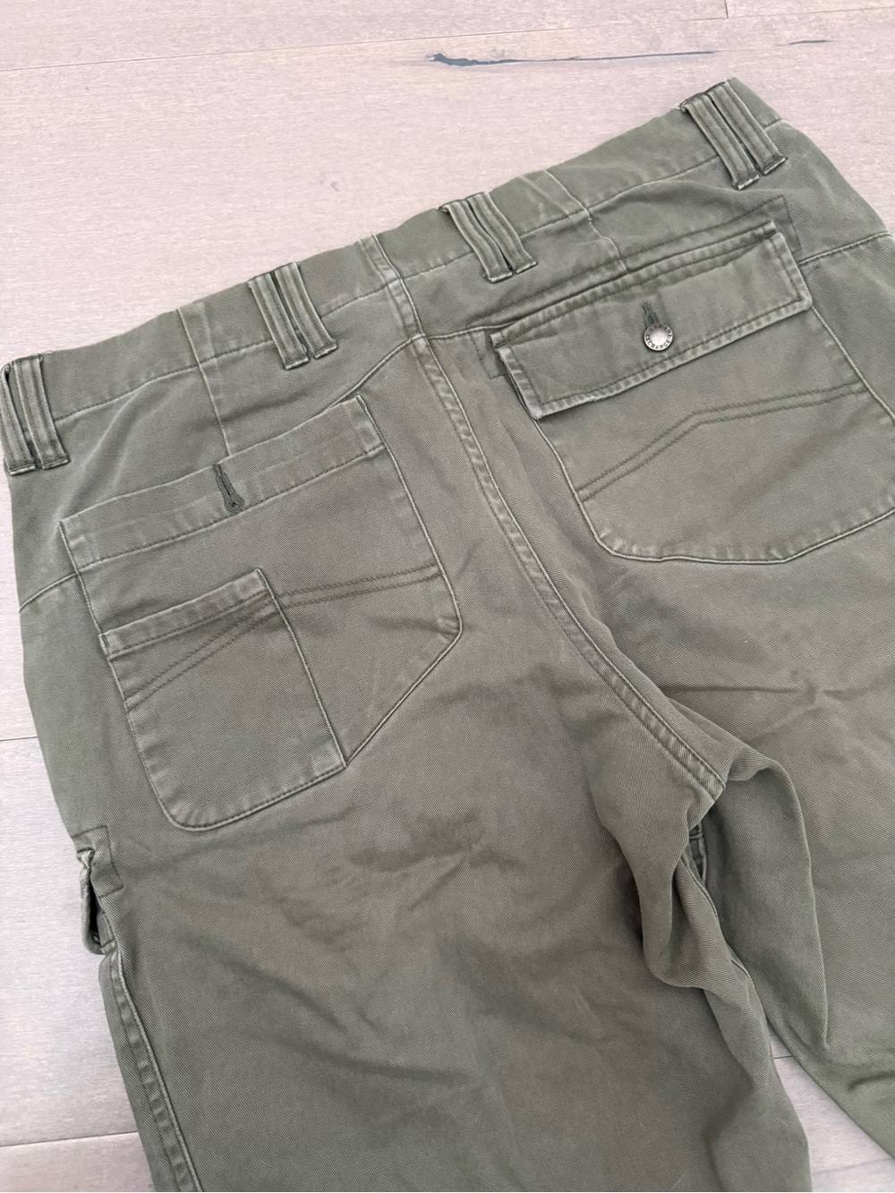 Armani Exchange Olive Green Cargo Shorts - Picture 5 of 10
